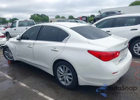 2016 Infiniti Q50 2.0T Base/2.0T Premium z USA, uszkodzony, nr VIN JN1CV7AP9GM203090